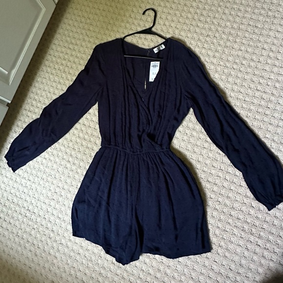 Hollister Pants & Jumpsuits Hollister Long Sleeve Navy Romper Size